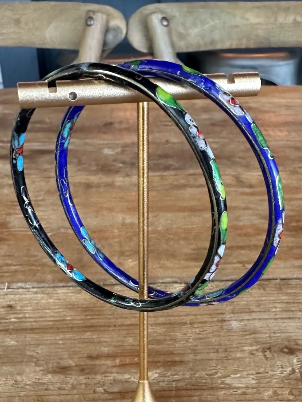 ✨ Vintage Cloisonné Enamel Bangle Bracelets - Set of 2 (Black & Blue Floral)